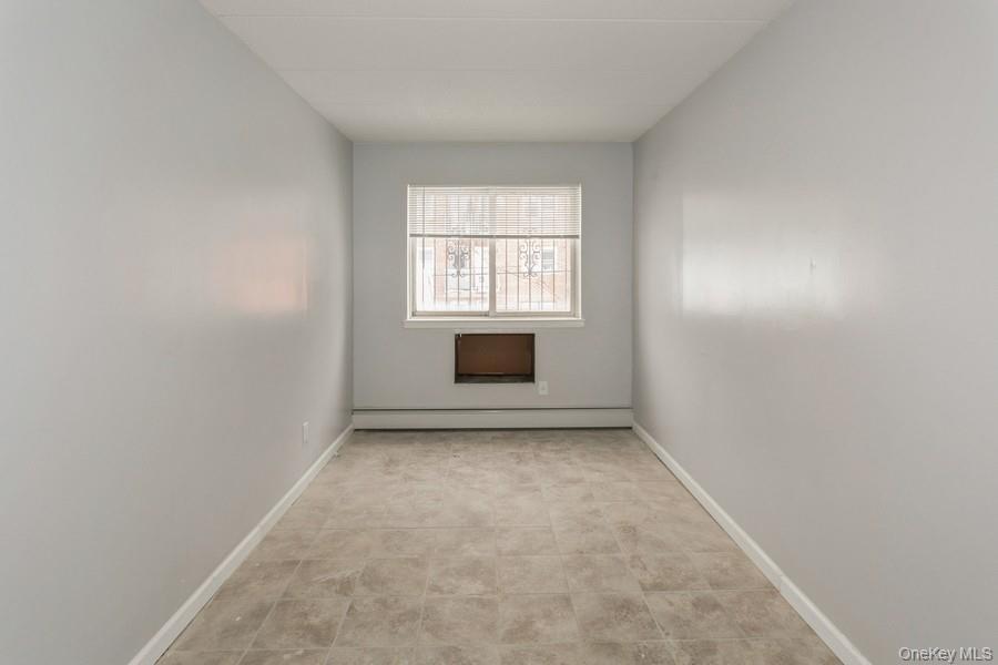 Single Family 75th Queens, NY 11372, MLS-893012-3