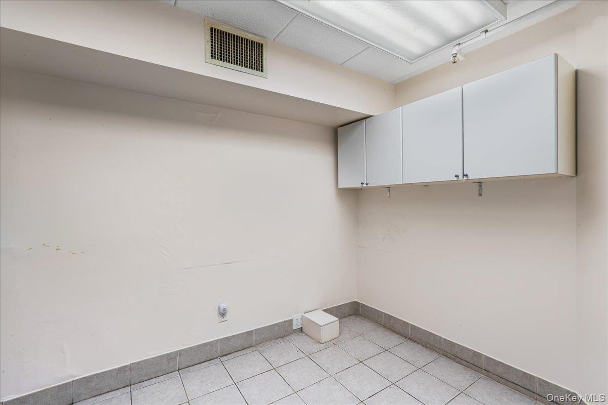 Single Family 75th Queens, NY 11372, MLS-893012-32