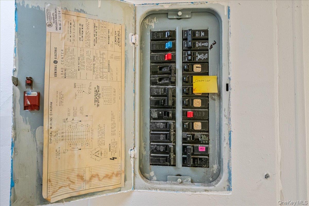 Single Family 75th Queens, NY 11372, MLS-893012-34