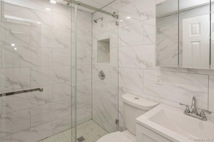 Single Family 75th Queens, NY 11372, MLS-893012-5