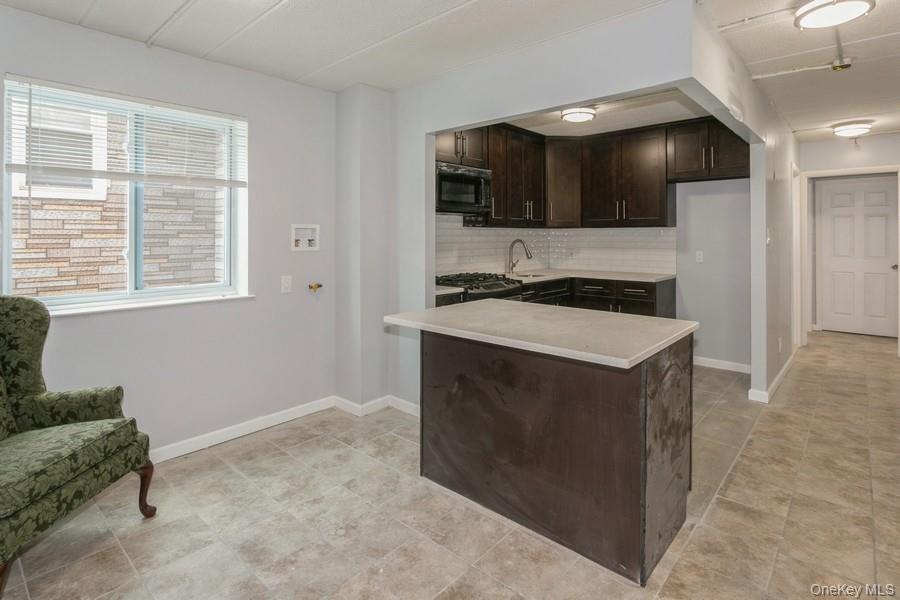 Single Family 75th Queens, NY 11372, MLS-893012-8