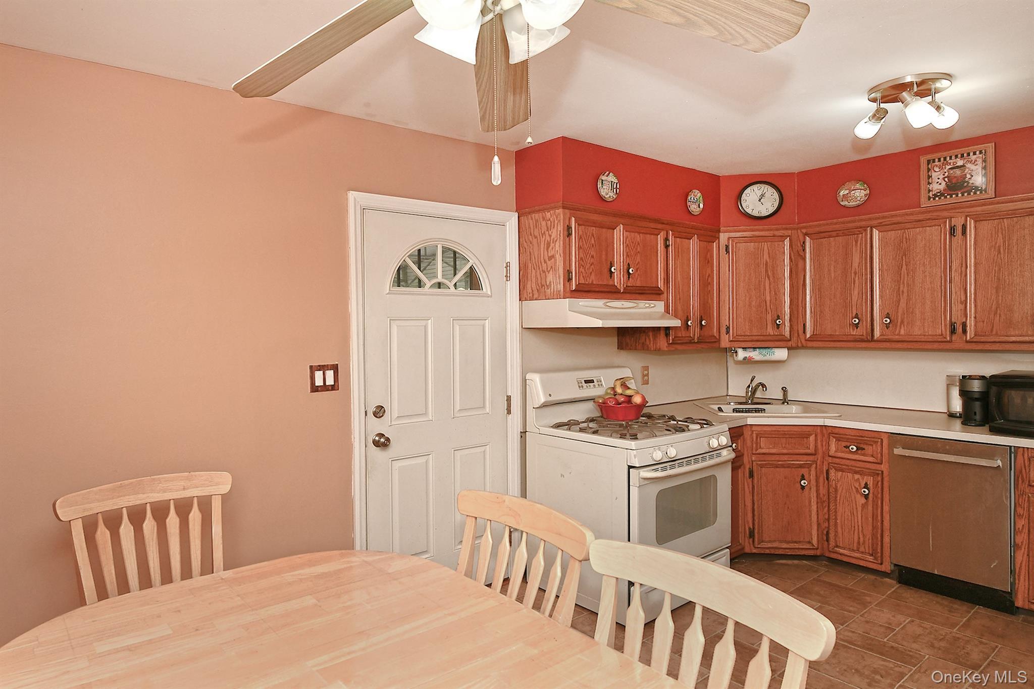 Single Family 138th  Queens, NY 11367, MLS-893028-9