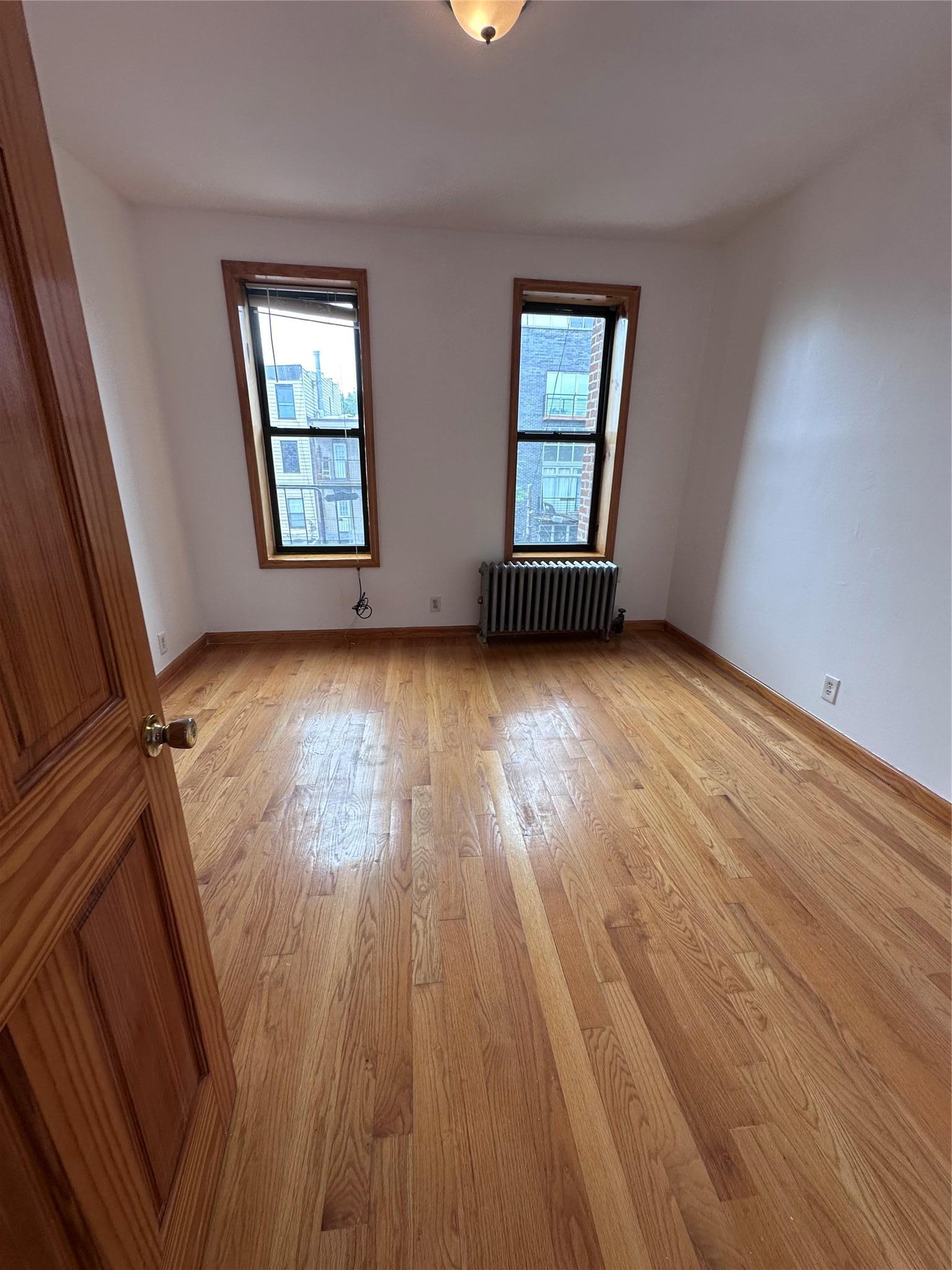 Apartment Grand Street  Brooklyn, NY 11211, MLS-893124-4
