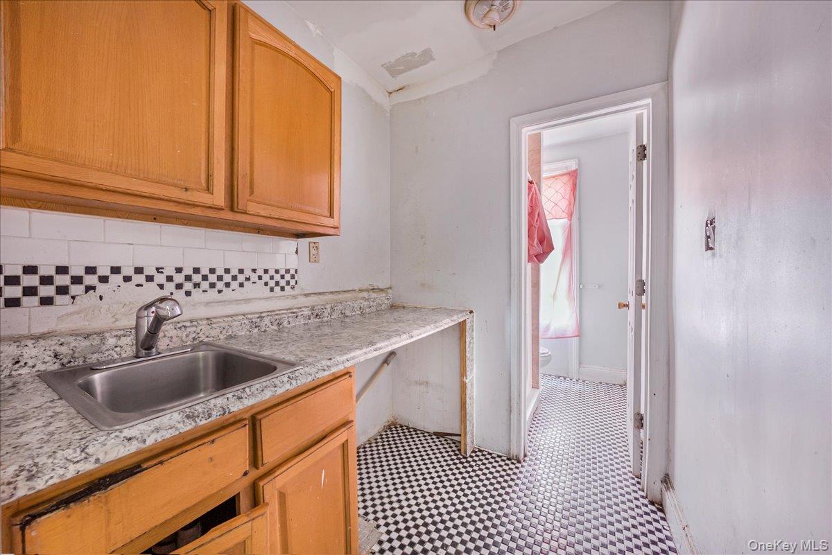 Single Family 140th  Bronx, NY 10454, MLS-893195-10
