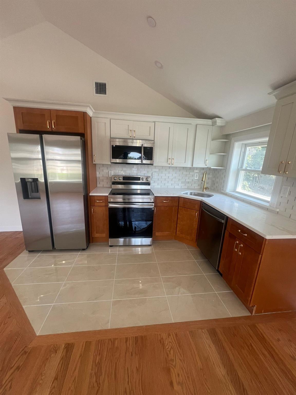 Single Family 112th Avenue Queens, NY 11429, MLS-893209-10