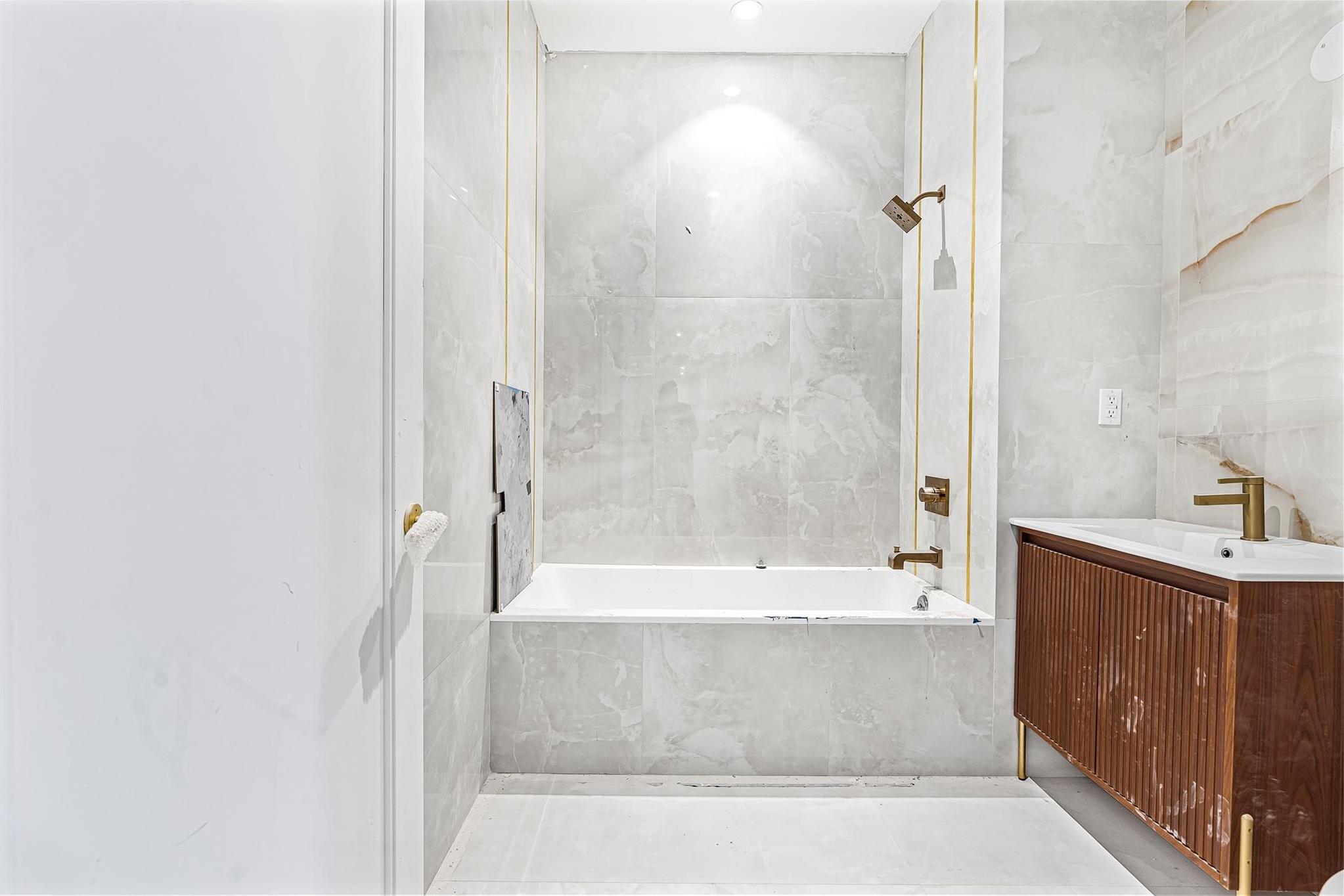 Condo Gerry  Brooklyn, NY 11206, MLS-893224-23