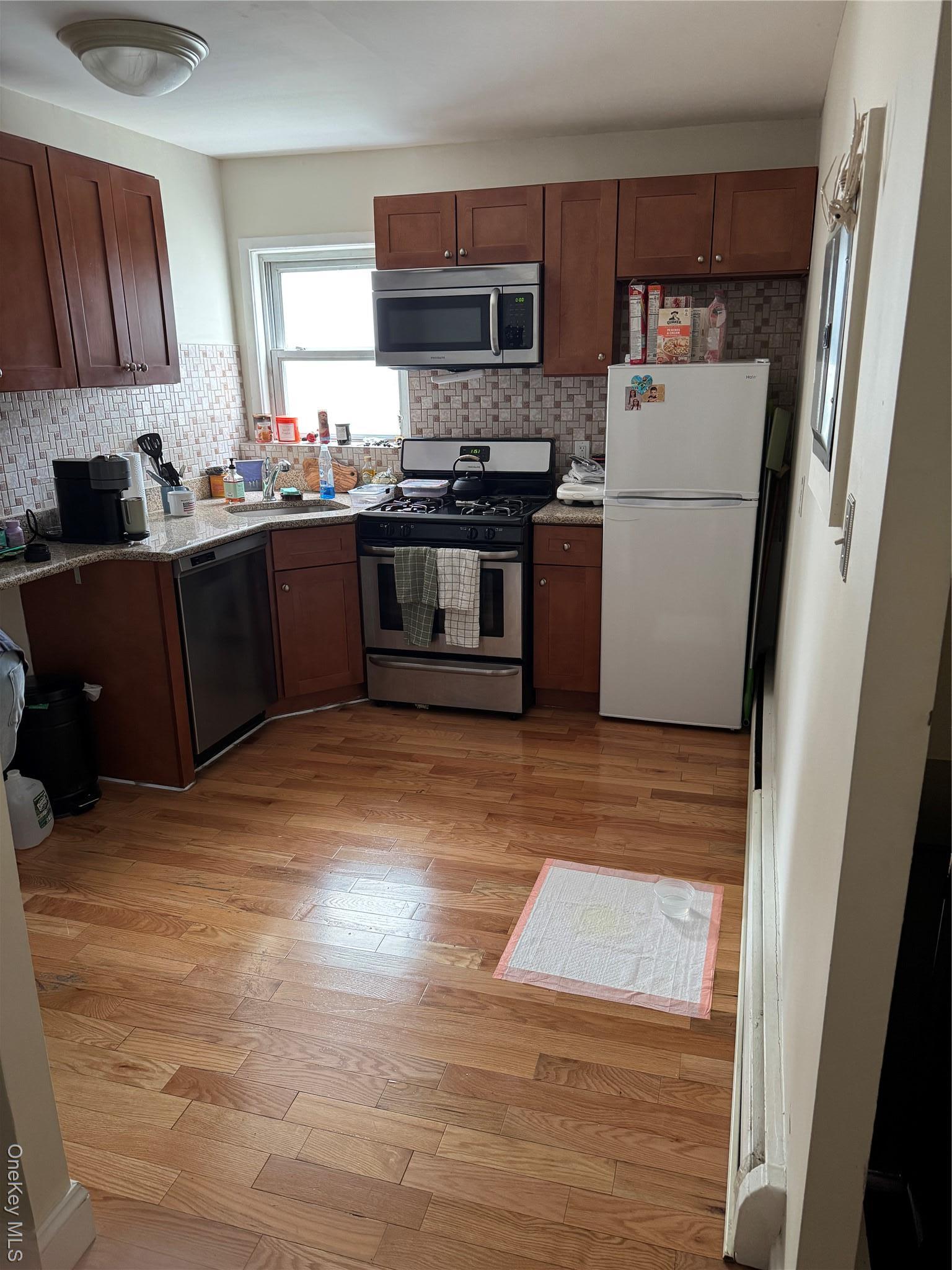 Single Family Borden Queens, NY 11378, MLS-893240-24