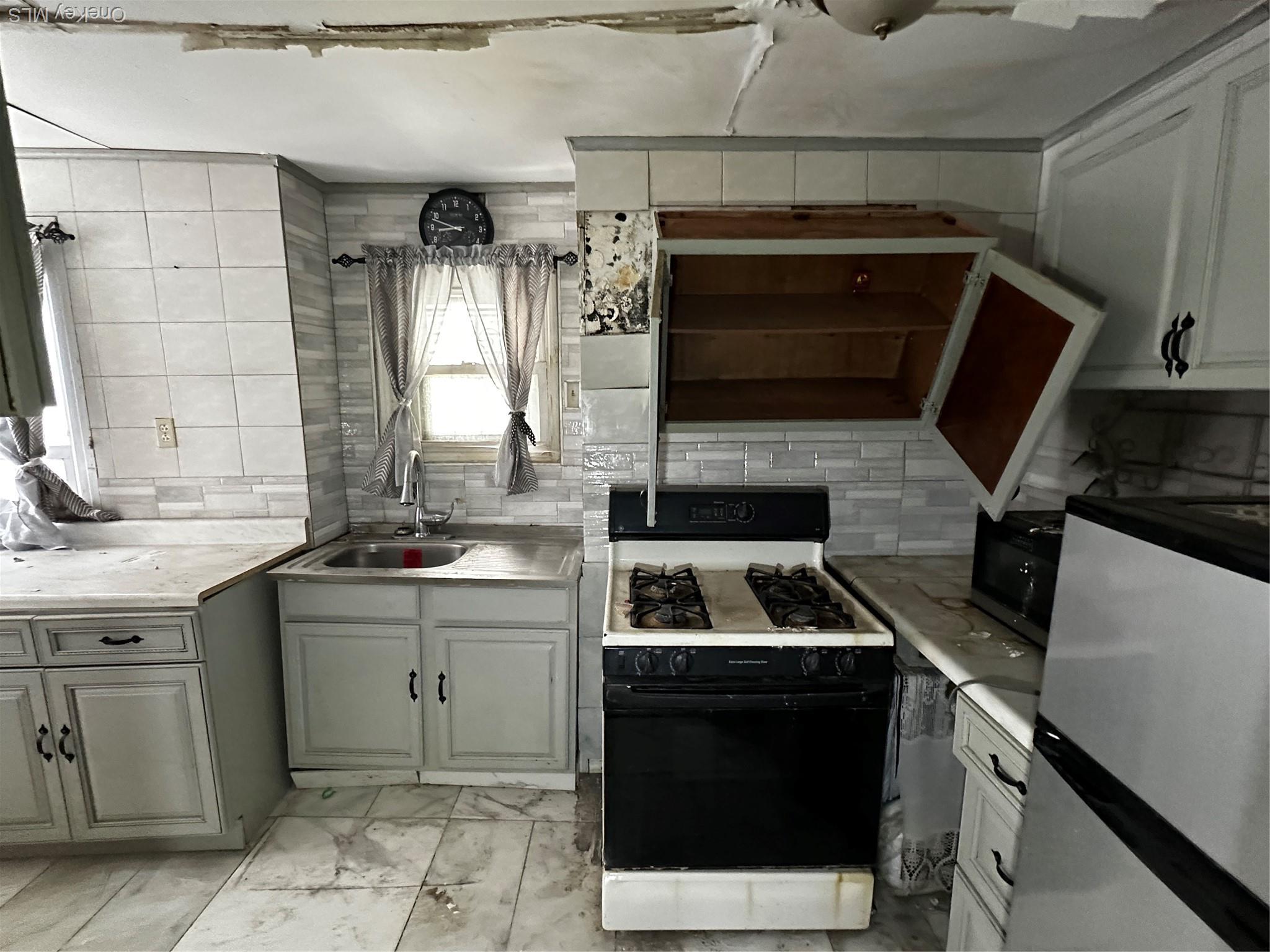 Single Family Beverley  Brooklyn, NY 11226, MLS-893288-13