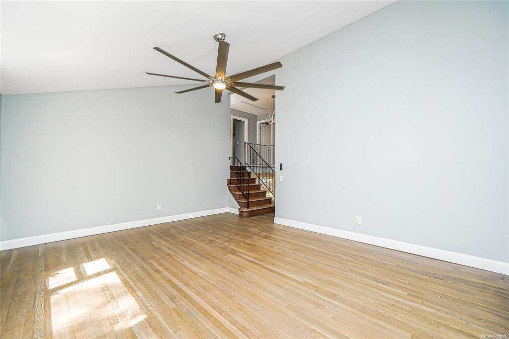 Single Family Knoll  Suffolk County, NY 11778, MLS-893355-6