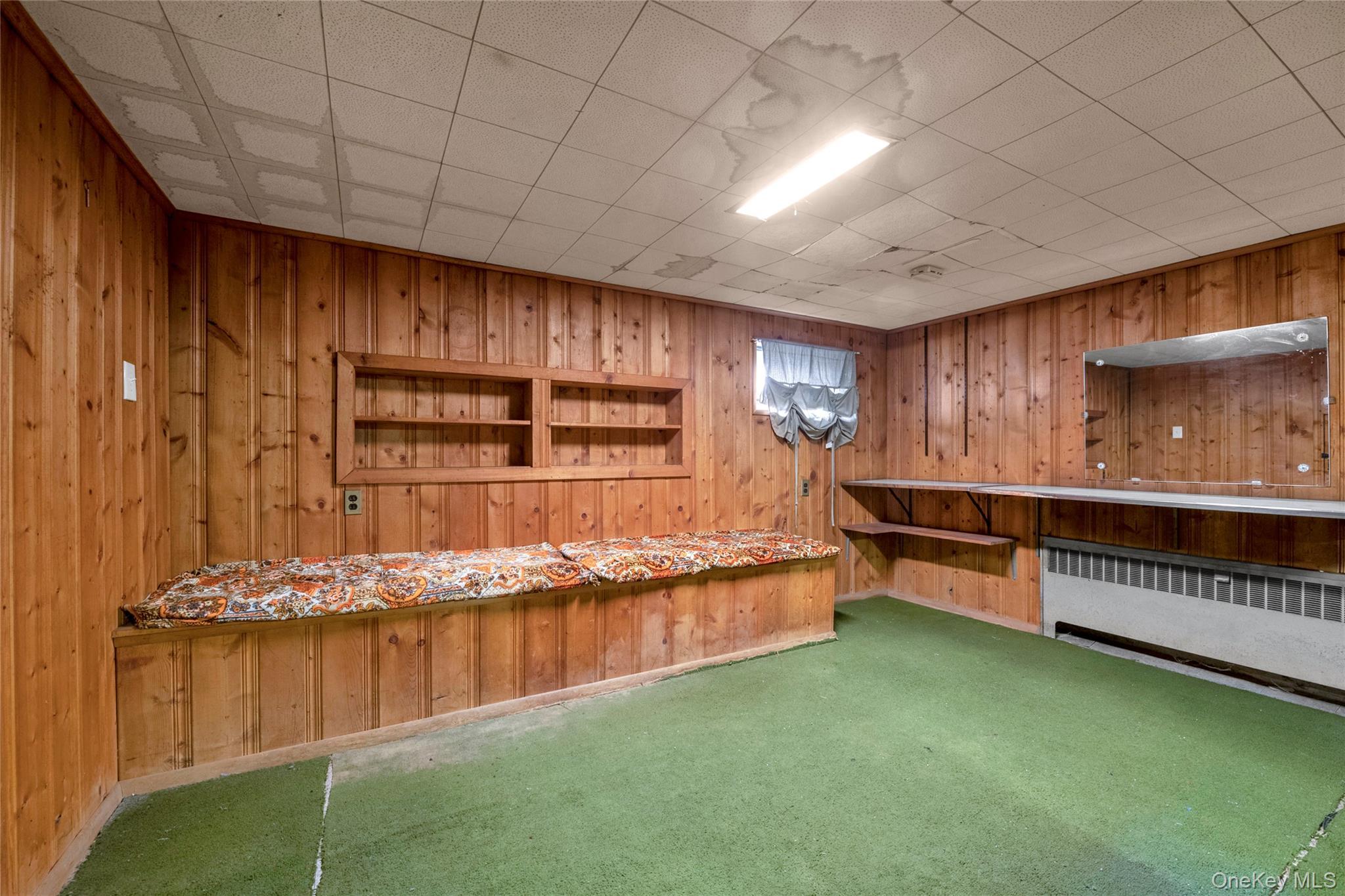 Single Family Heath Nassau County, NY 11550, MLS-893402-17