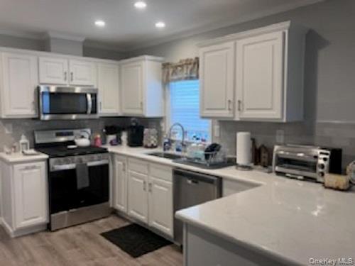 Single Family Old Country  Suffolk County, NY 11901, MLS-893438-17