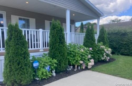 Single Family Old Country  Suffolk County, NY 11901, MLS-893438-2