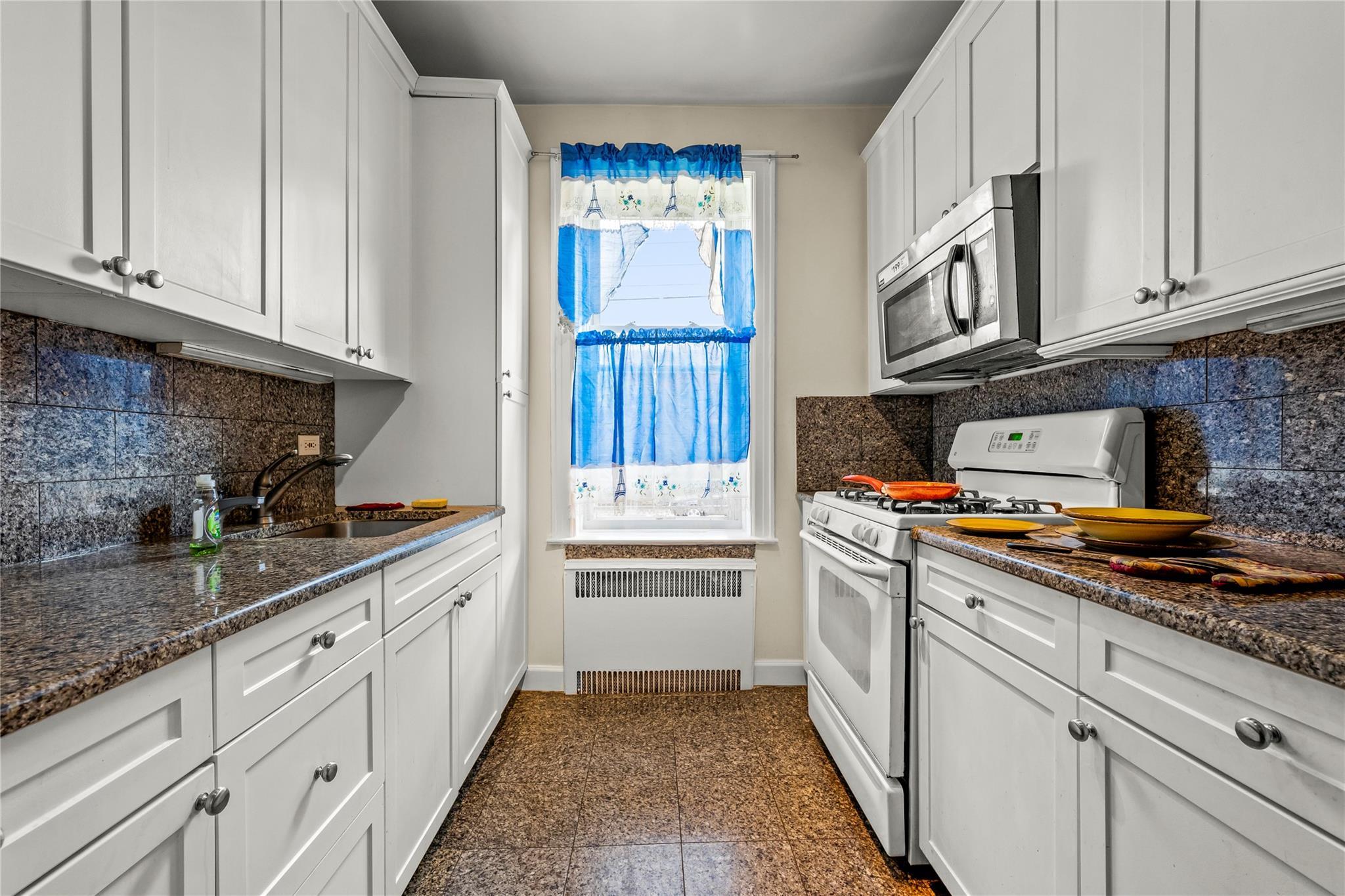 Single Family Brooklyn Brooklyn, NY 11210, MLS-893515-18