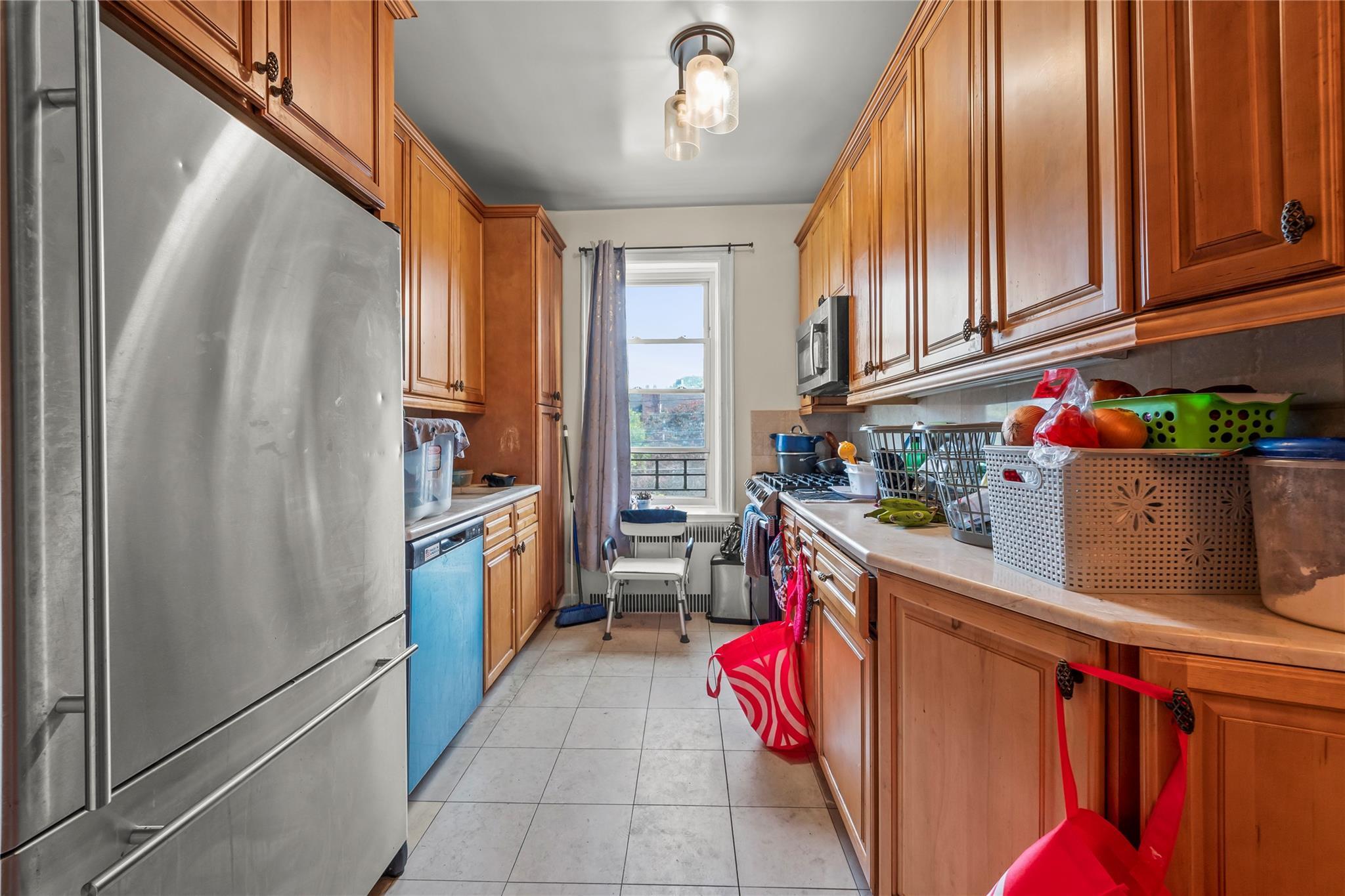 Single Family Brooklyn Brooklyn, NY 11210, MLS-893515-27