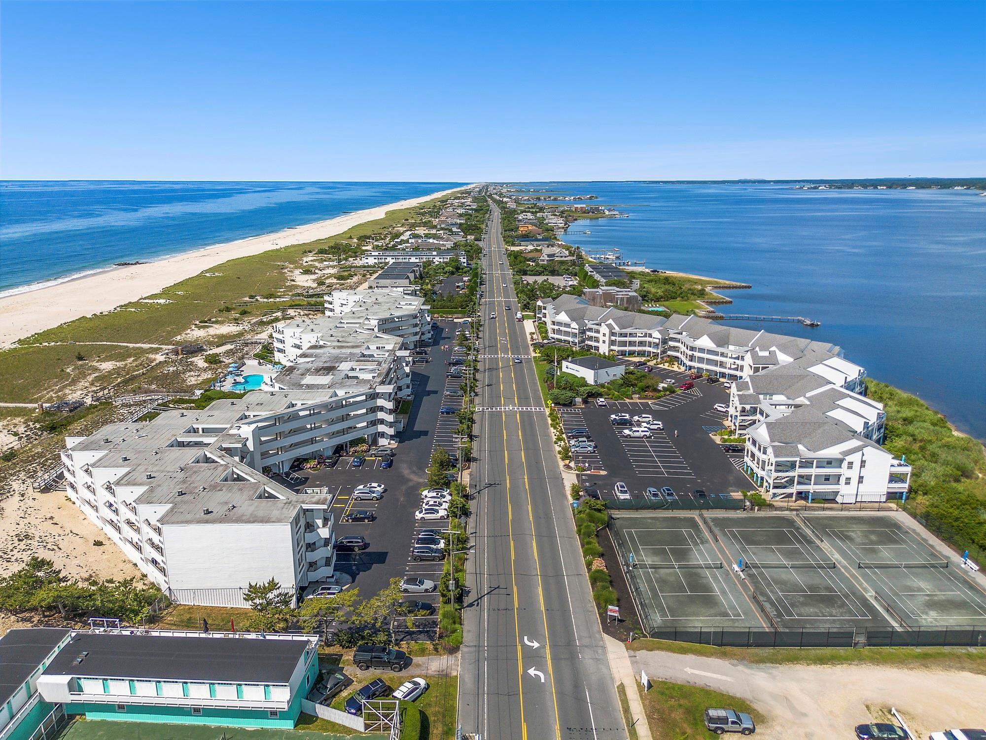 Condo Dune  Suffolk County, NY 11978, MLS-893570-6