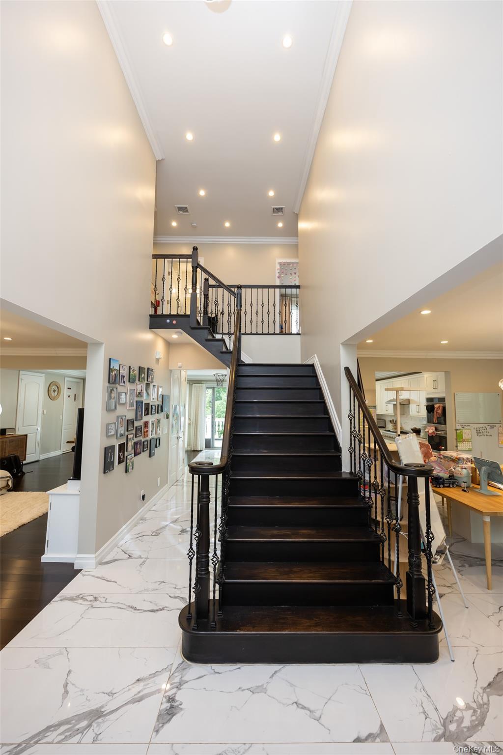 Single Family Baker Hill Nassau County, NY 11023, MLS-893616-8