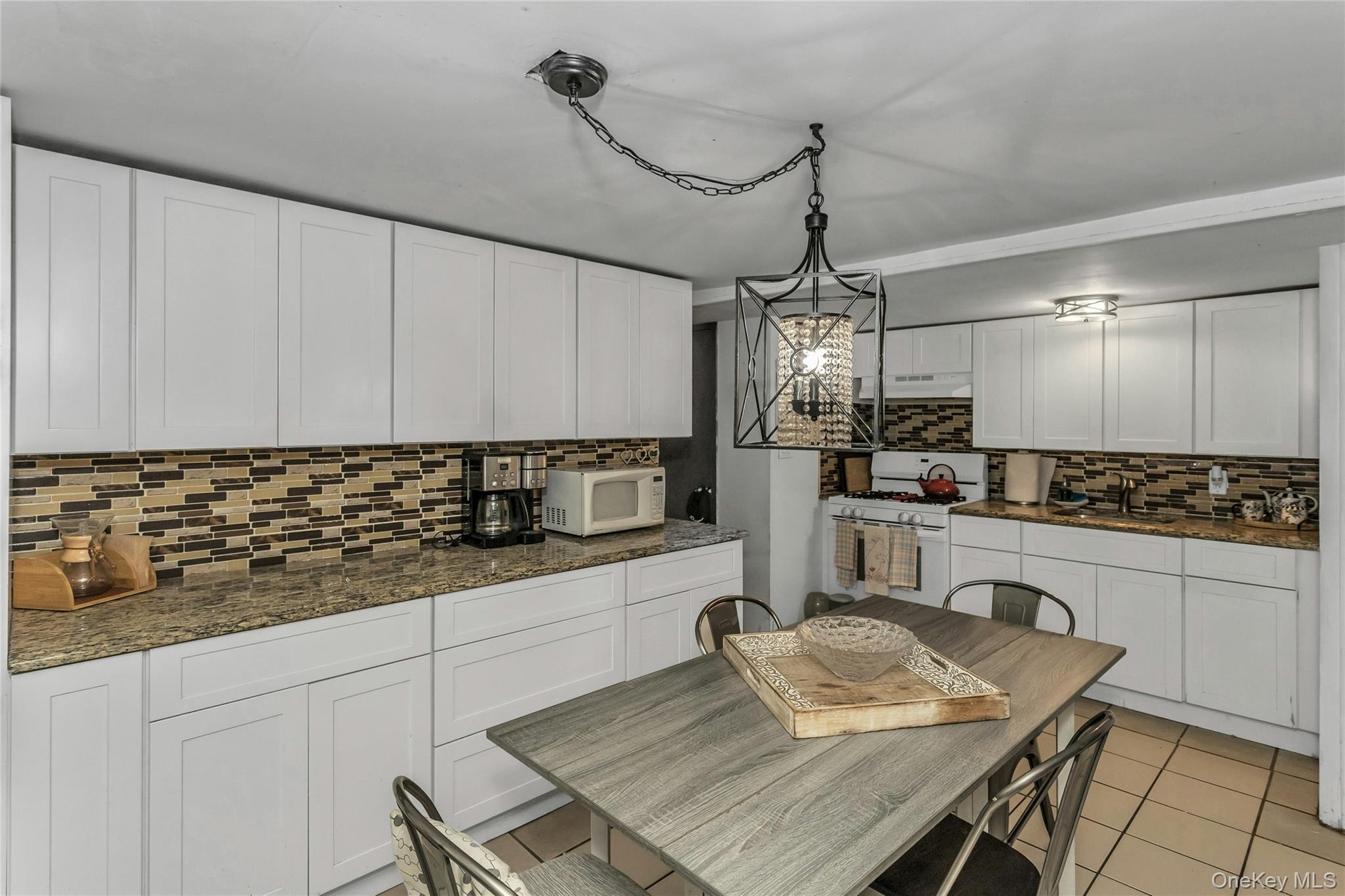 Single Family Hollywood  Bronx, NY 10465, MLS-893629-11