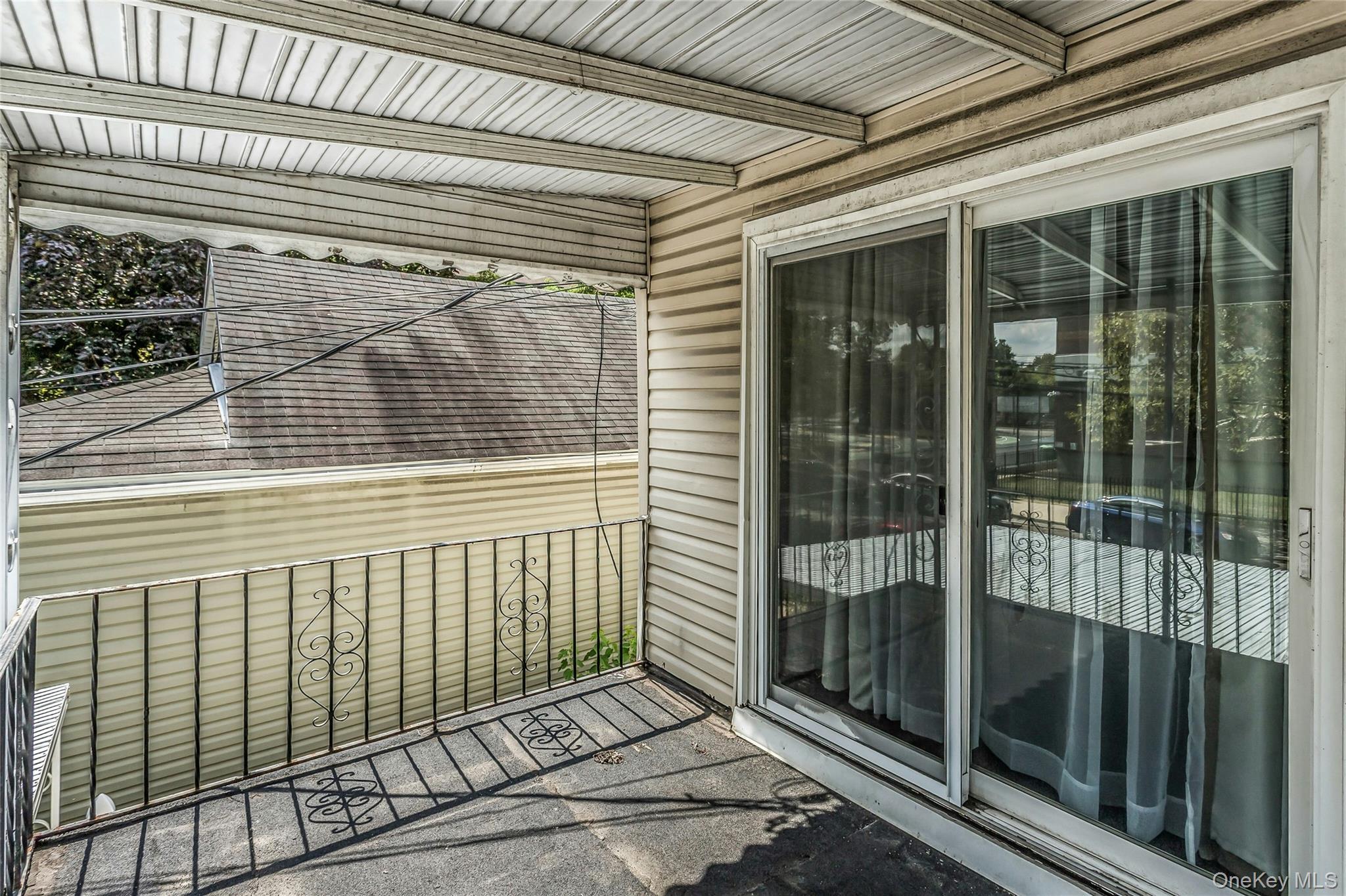 Single Family Hollywood  Bronx, NY 10465, MLS-893629-25