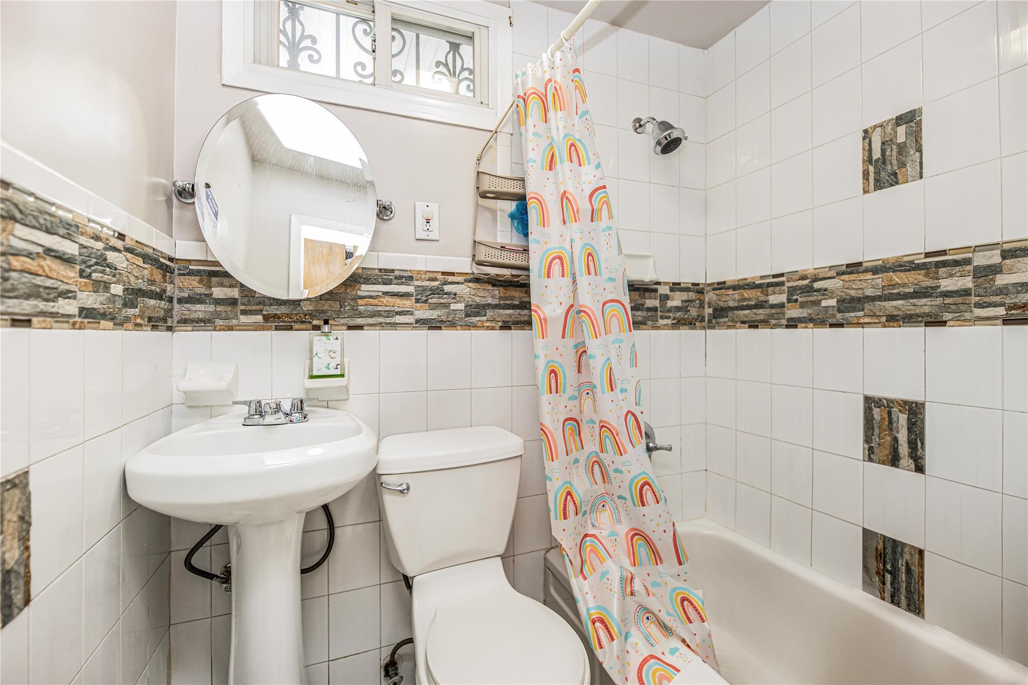 Single Family Paulding  Bronx, NY 10466, MLS-893710-19