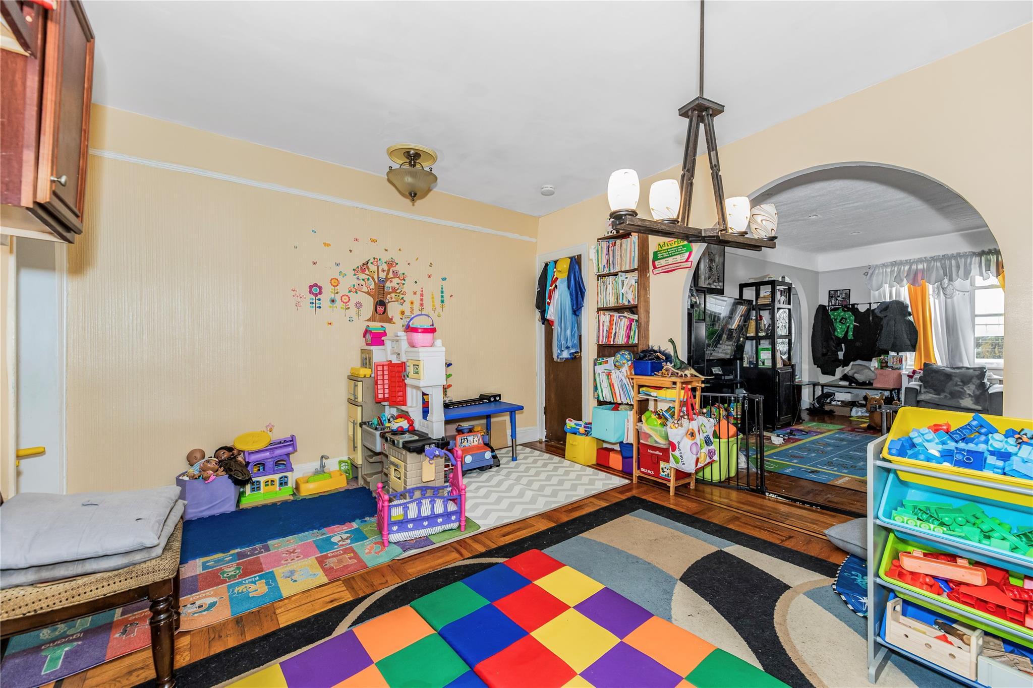 Single Family Paulding  Bronx, NY 10466, MLS-893710-25