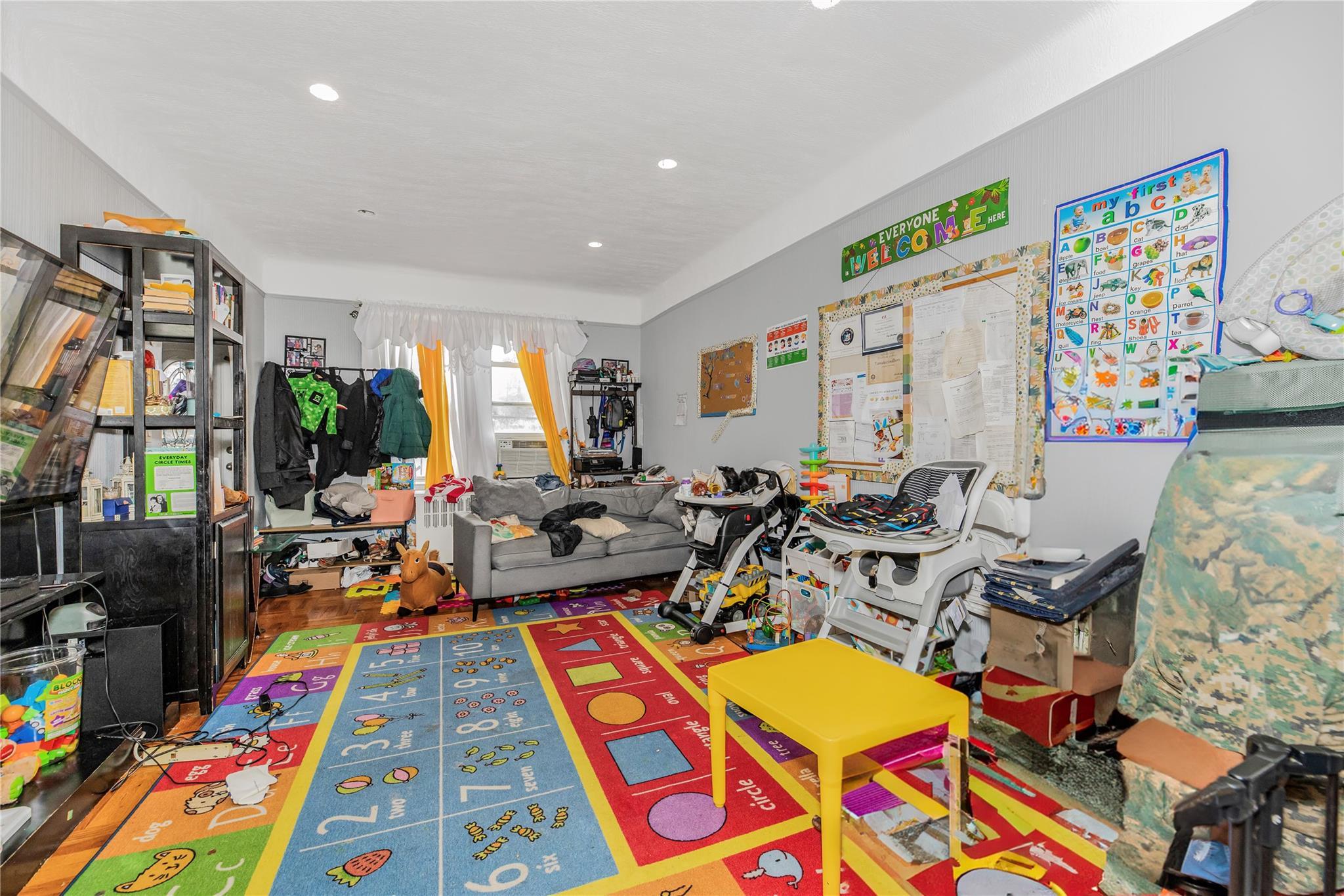 Single Family Paulding  Bronx, NY 10466, MLS-893710-26