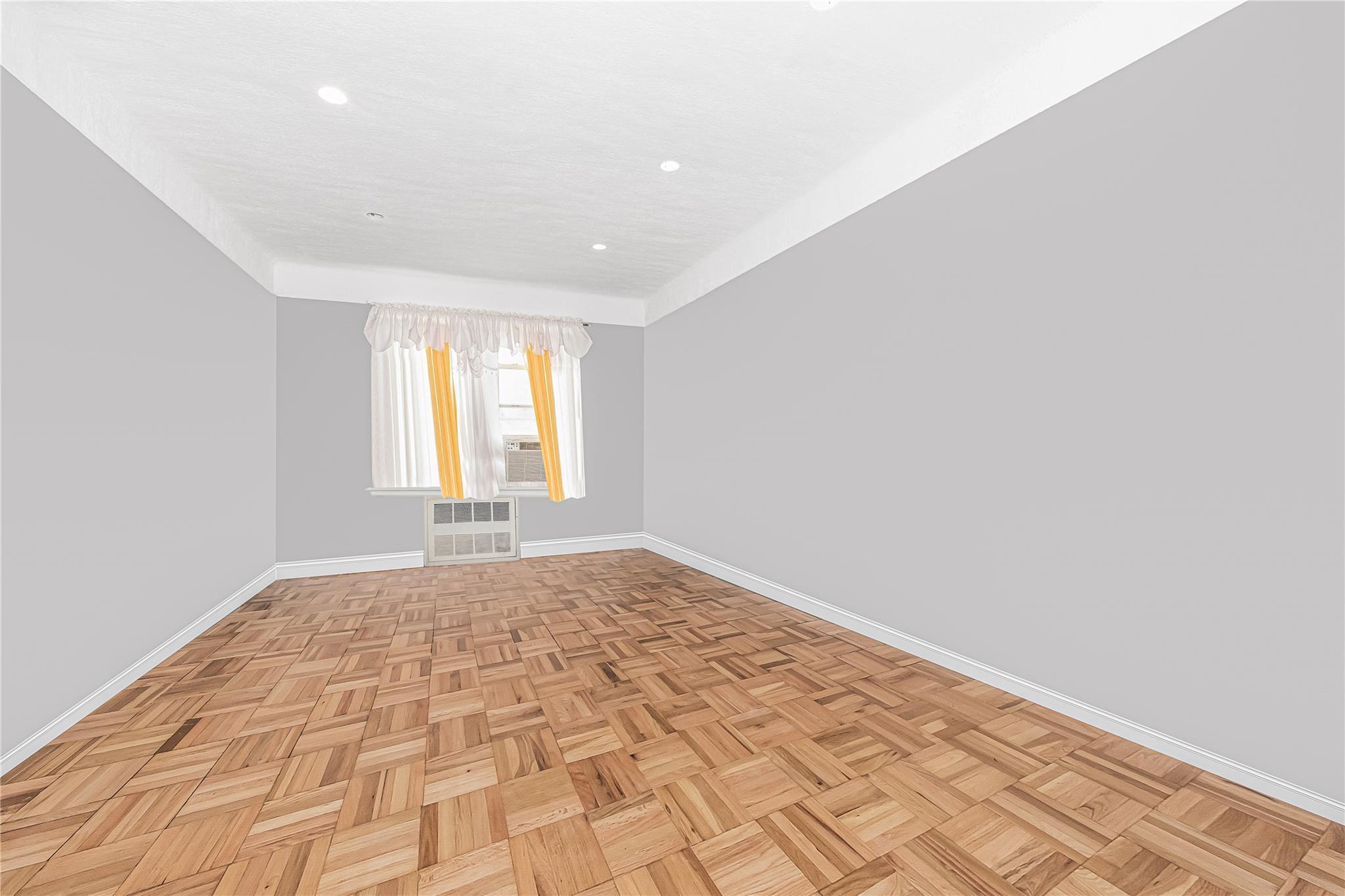 Single Family Paulding  Bronx, NY 10466, MLS-893710-27
