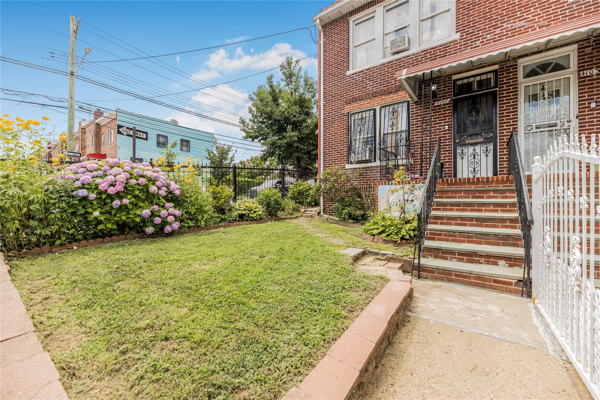 Single Family Paulding  Bronx, NY 10466, MLS-893710-4