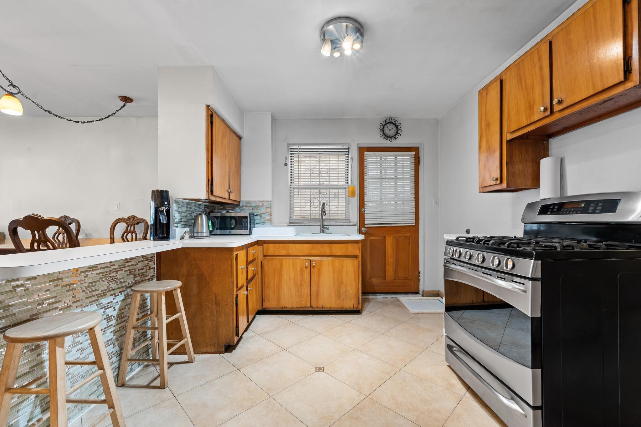 Single Family Newkirk Brooklyn, NY 11230, MLS-893717-11