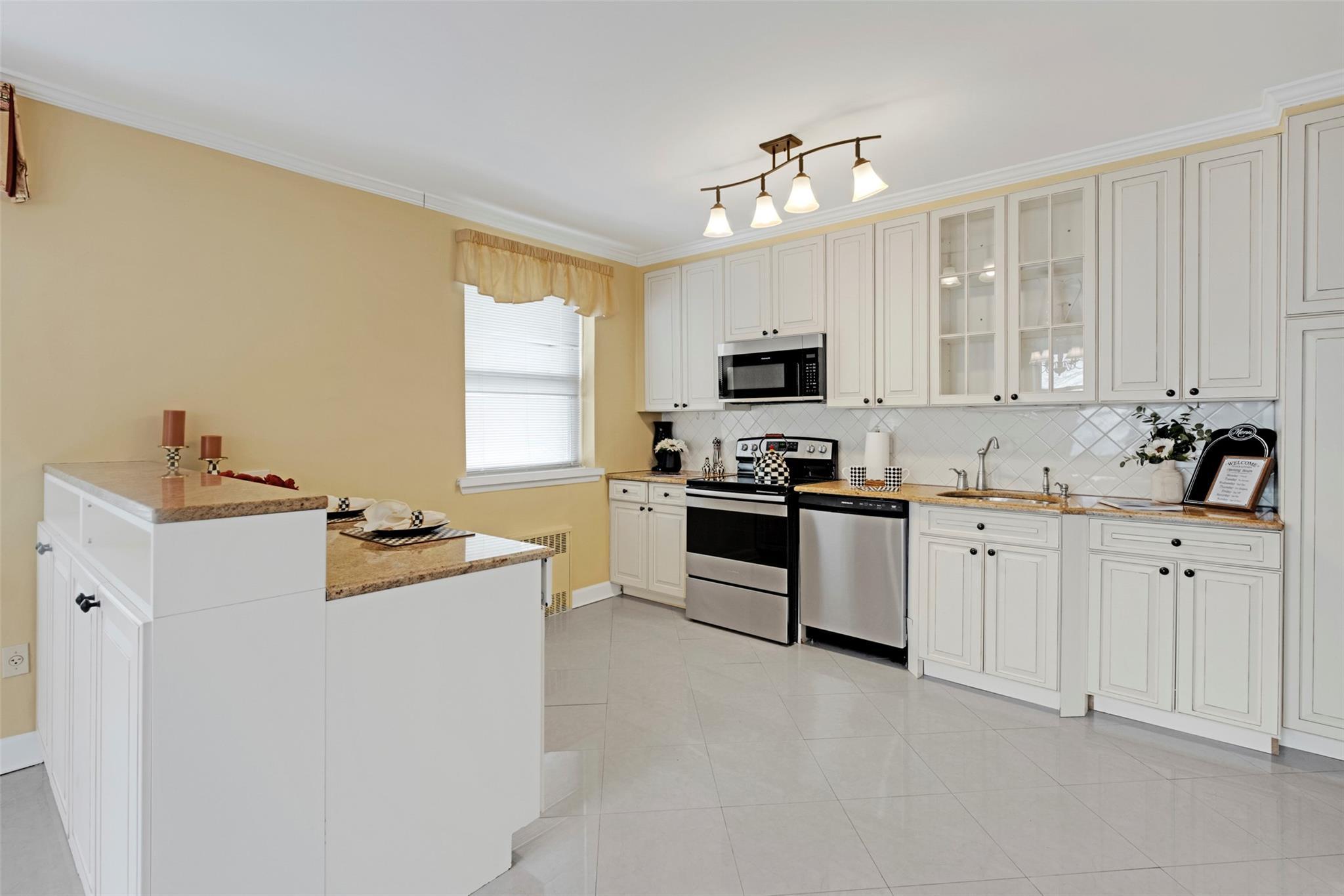 Coop Powells Cove  Queens, NY 11357, MLS-893732-2