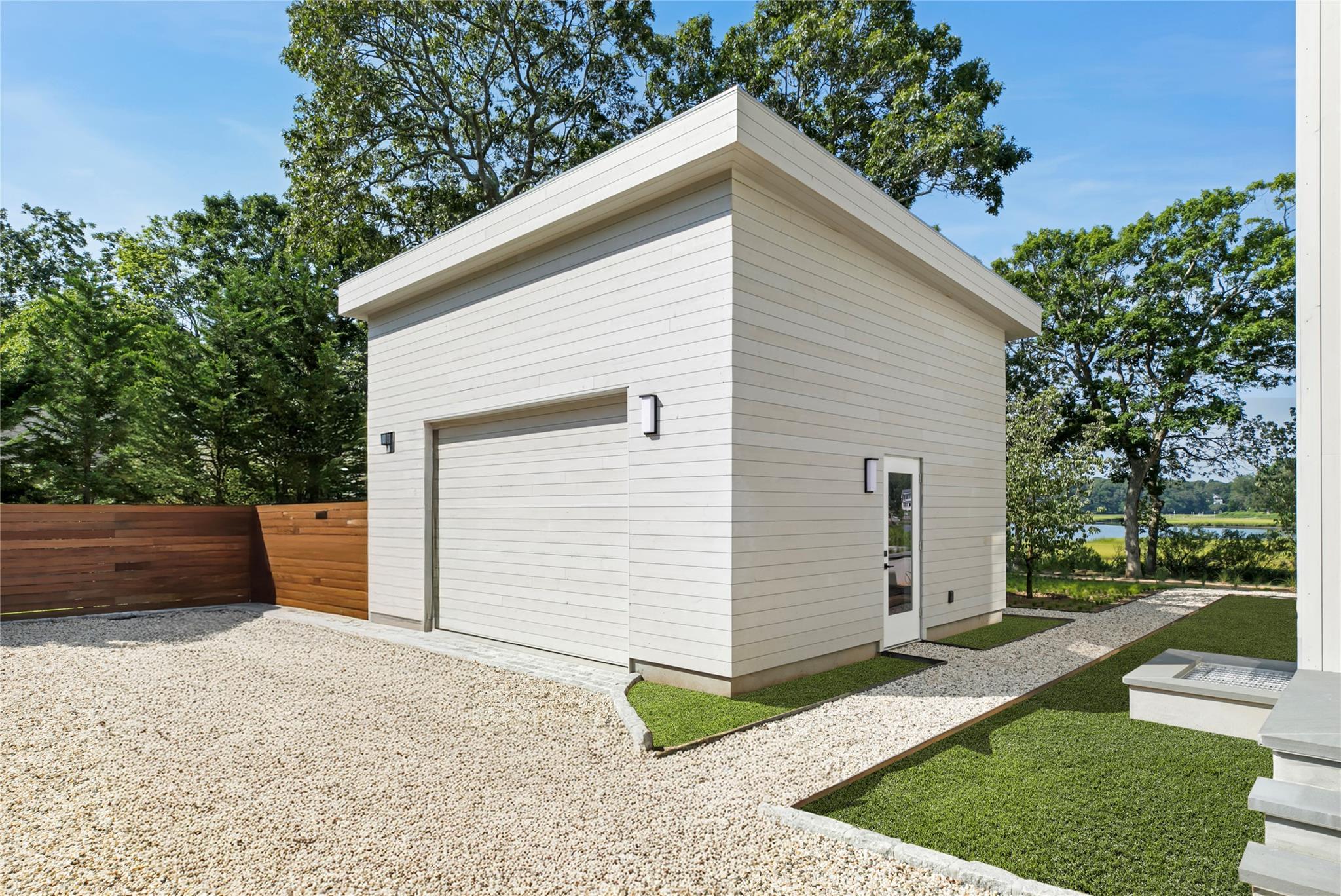 Single Family Skunk Suffolk County, NY 11935, MLS-893733-21