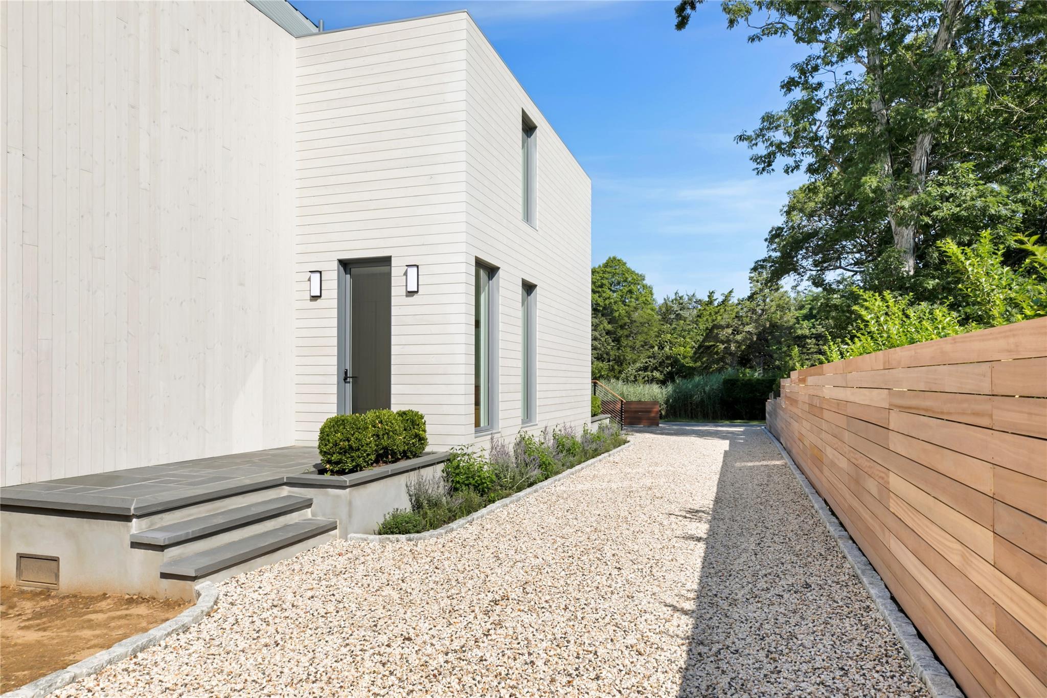 Single Family Skunk Suffolk County, NY 11935, MLS-893733-22