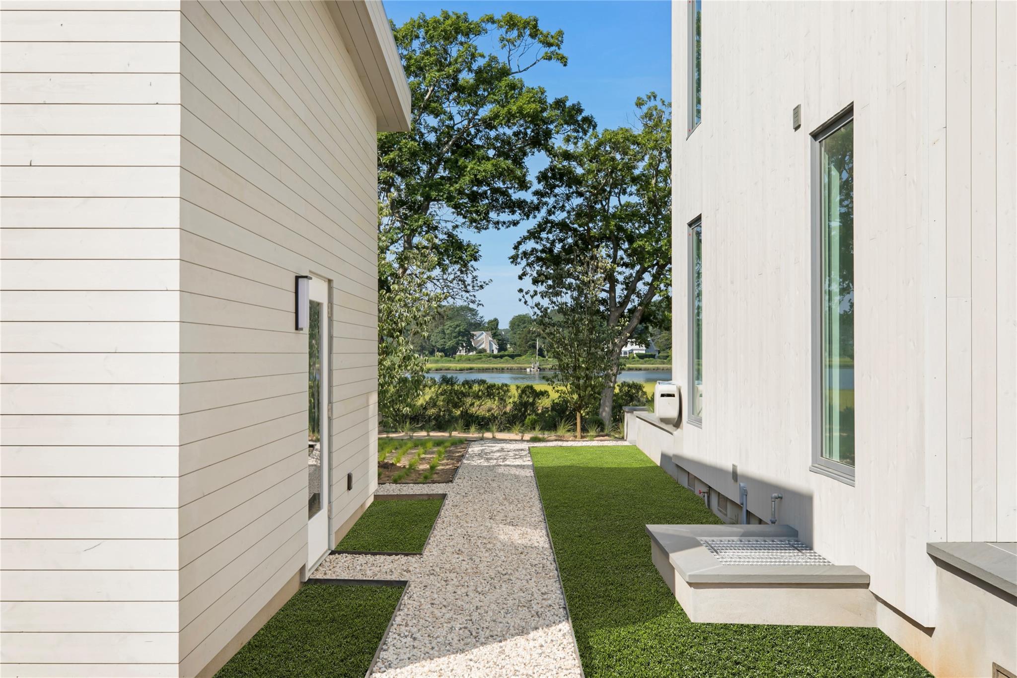 Single Family Skunk Suffolk County, NY 11935, MLS-893733-23