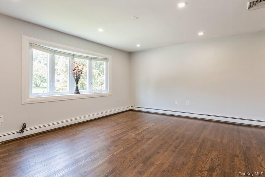 Single Family Applesauce Dutchess County, NY 12590, MLS-893740-12