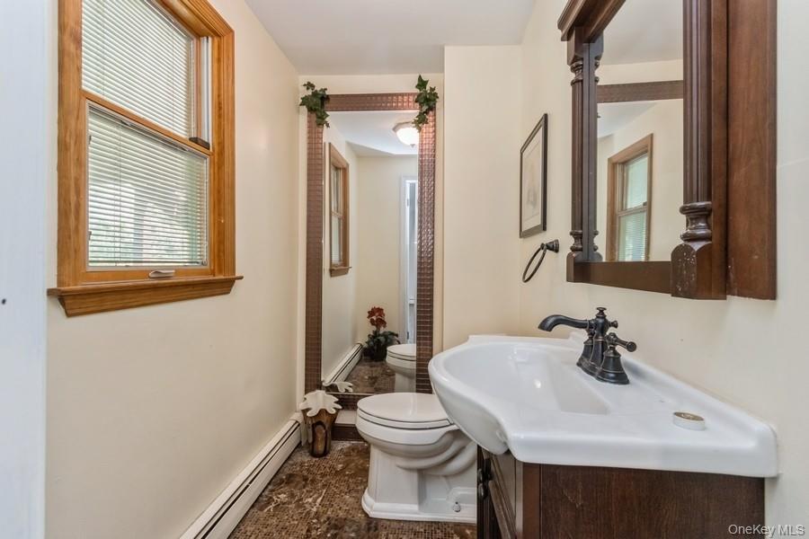 Single Family Applesauce Dutchess County, NY 12590, MLS-893740-25