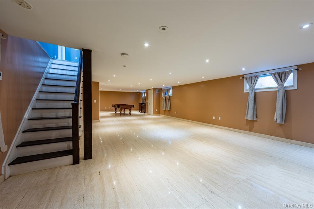 Single Family Tomlinson  Bronx, NY 10461, MLS-893741-23