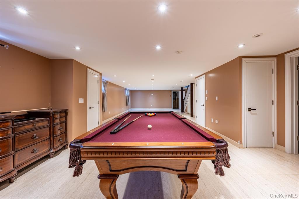 Single Family Tomlinson  Bronx, NY 10461, MLS-893741-24