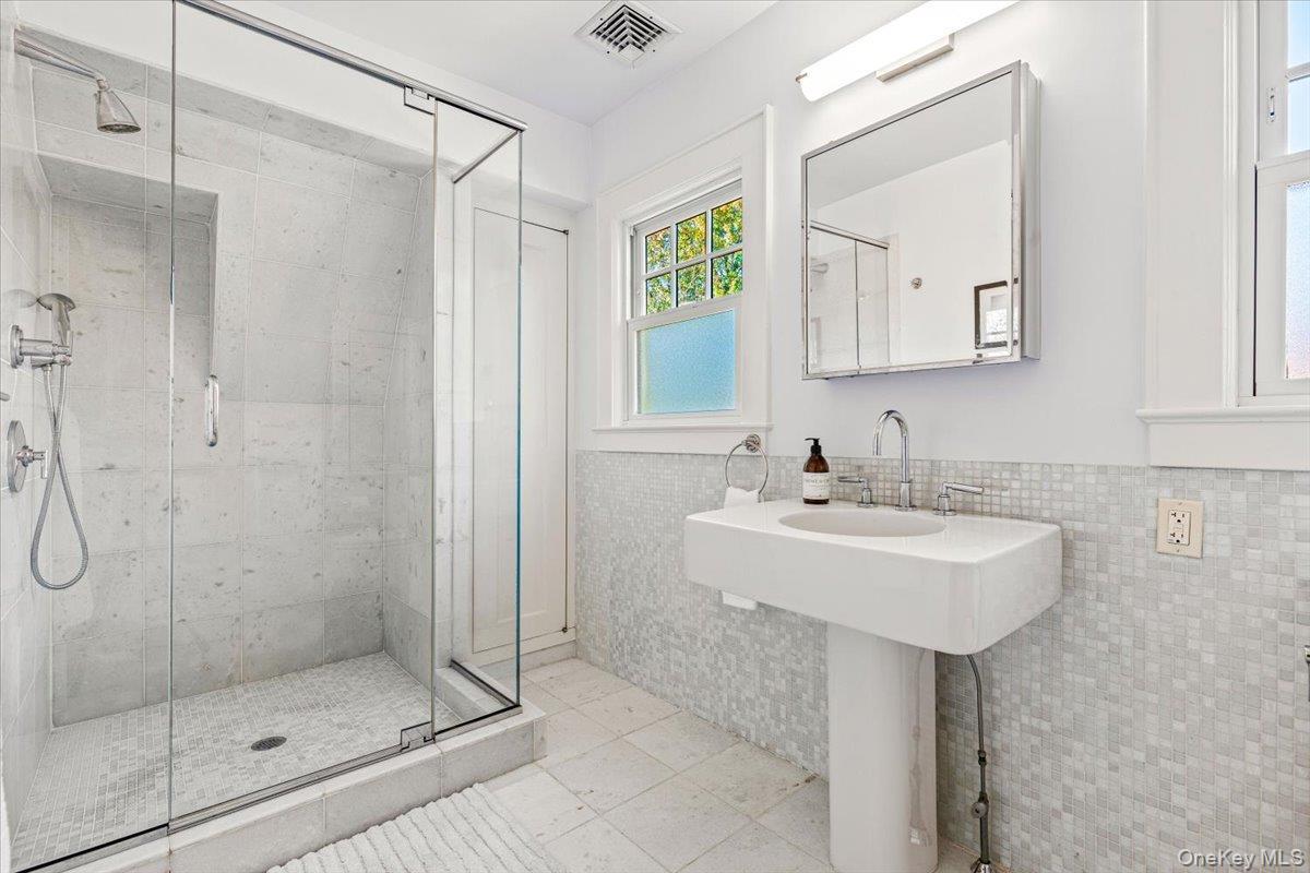 Single Family The Parkway Westchester County, NY 10543, MLS-893755-20