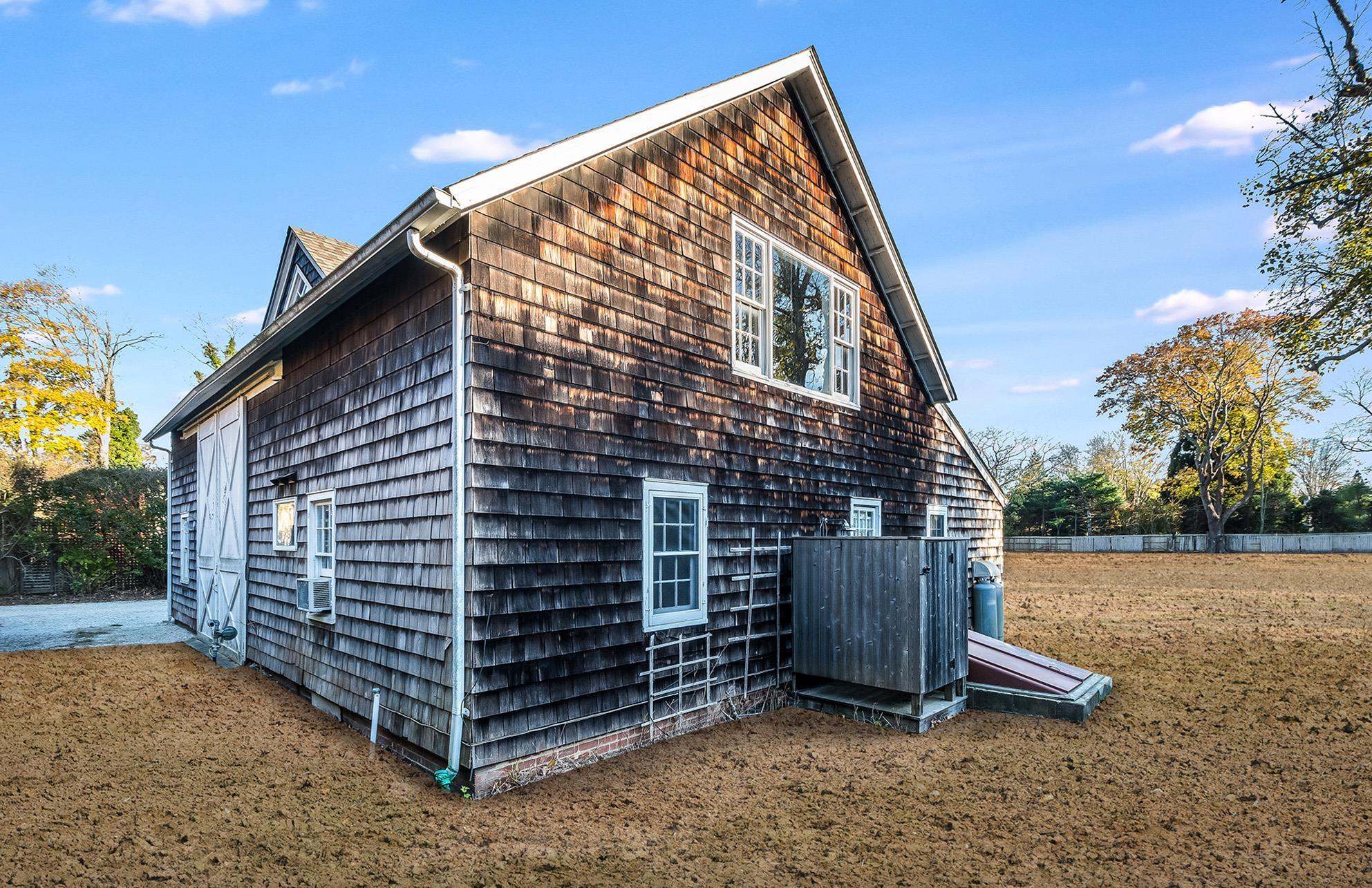 Single Family Pantigo Suffolk County, NY 11937, MLS-893778-2