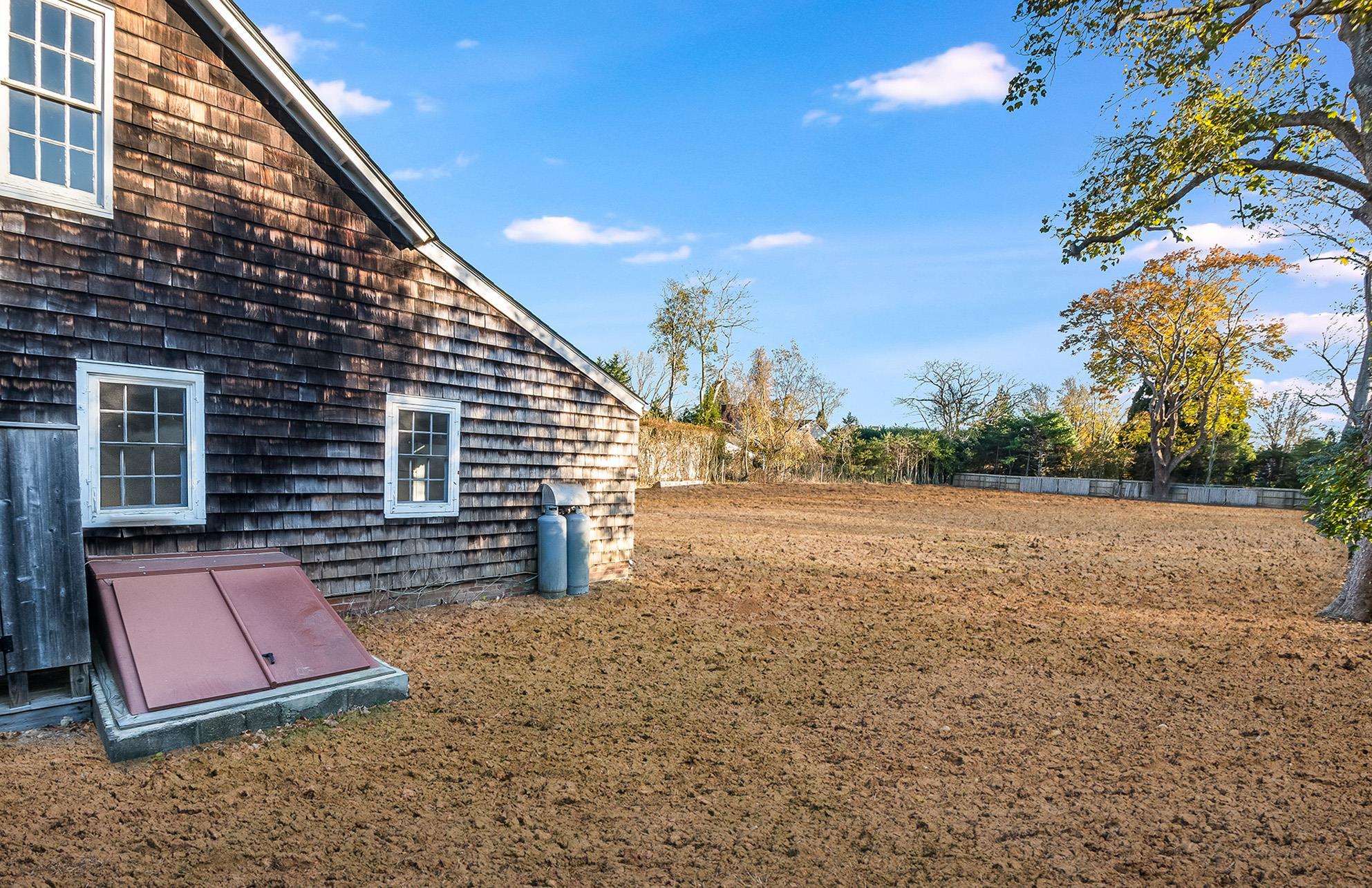 Single Family Pantigo Suffolk County, NY 11937, MLS-893778-4