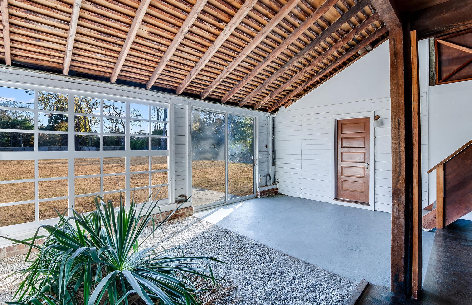 Single Family Pantigo Suffolk County, NY 11937, MLS-893778-8