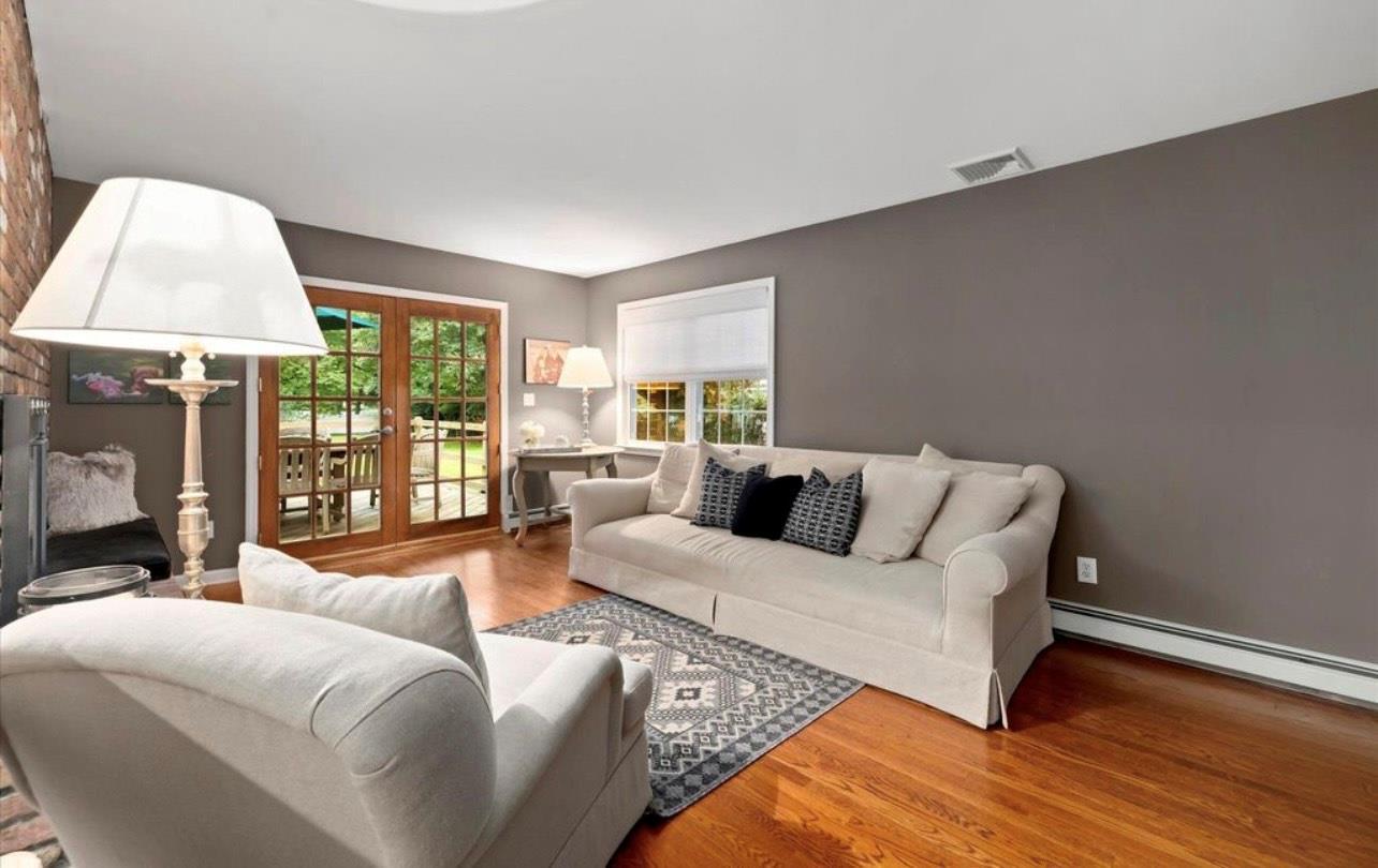 Single Family Plainview Nassau County, NY 11797, MLS-893823-3