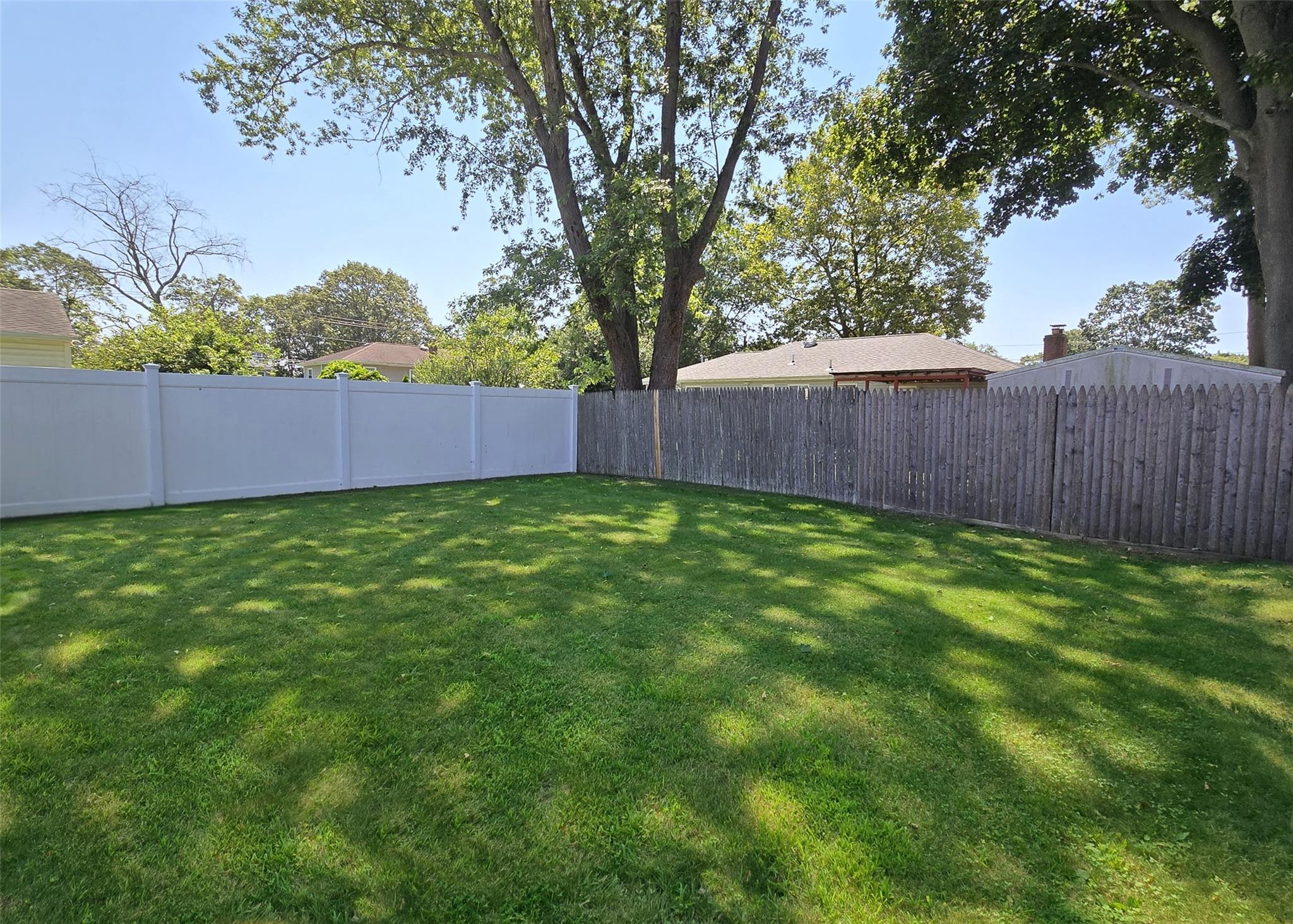 Single Family Helen Suffolk County, NY 11741, MLS-893830-2