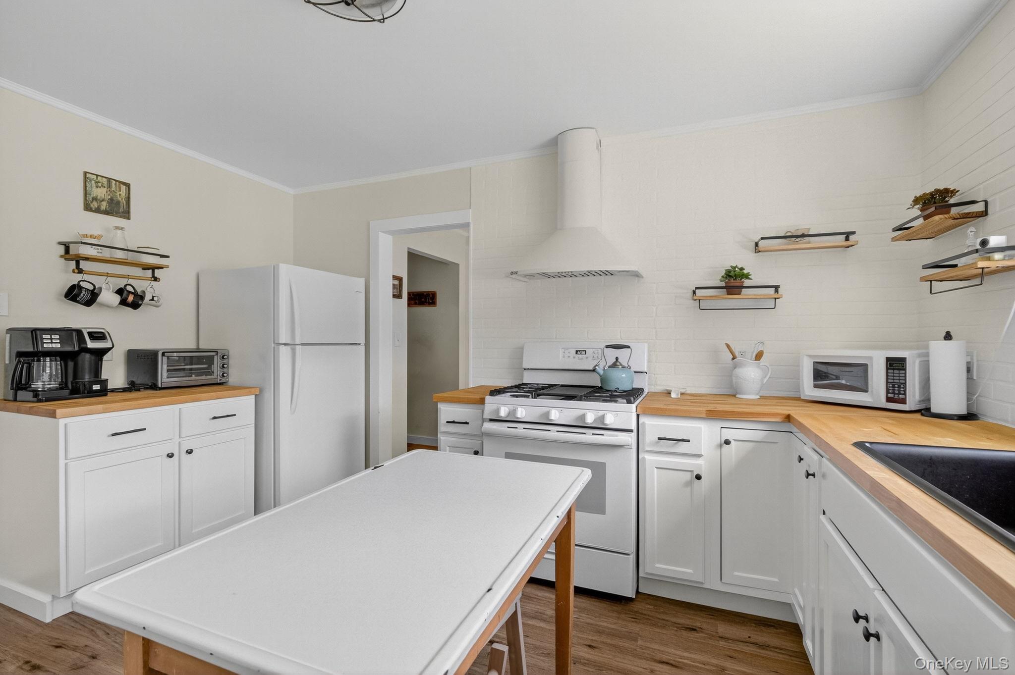 Single Family Caston Ulster County, NY 12435, MLS-893850-8