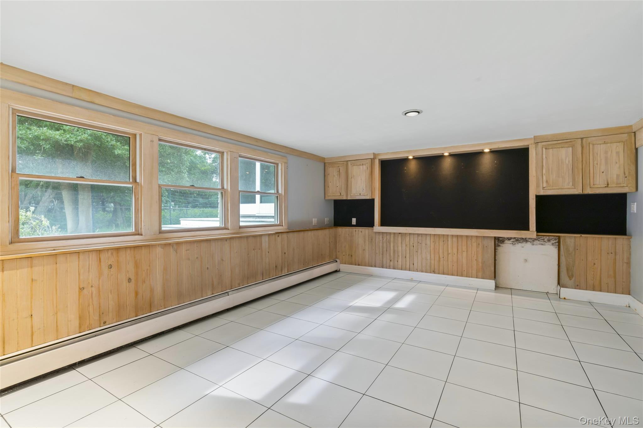 Single Family Durkee Suffolk County, NY 11772, MLS-893854-30