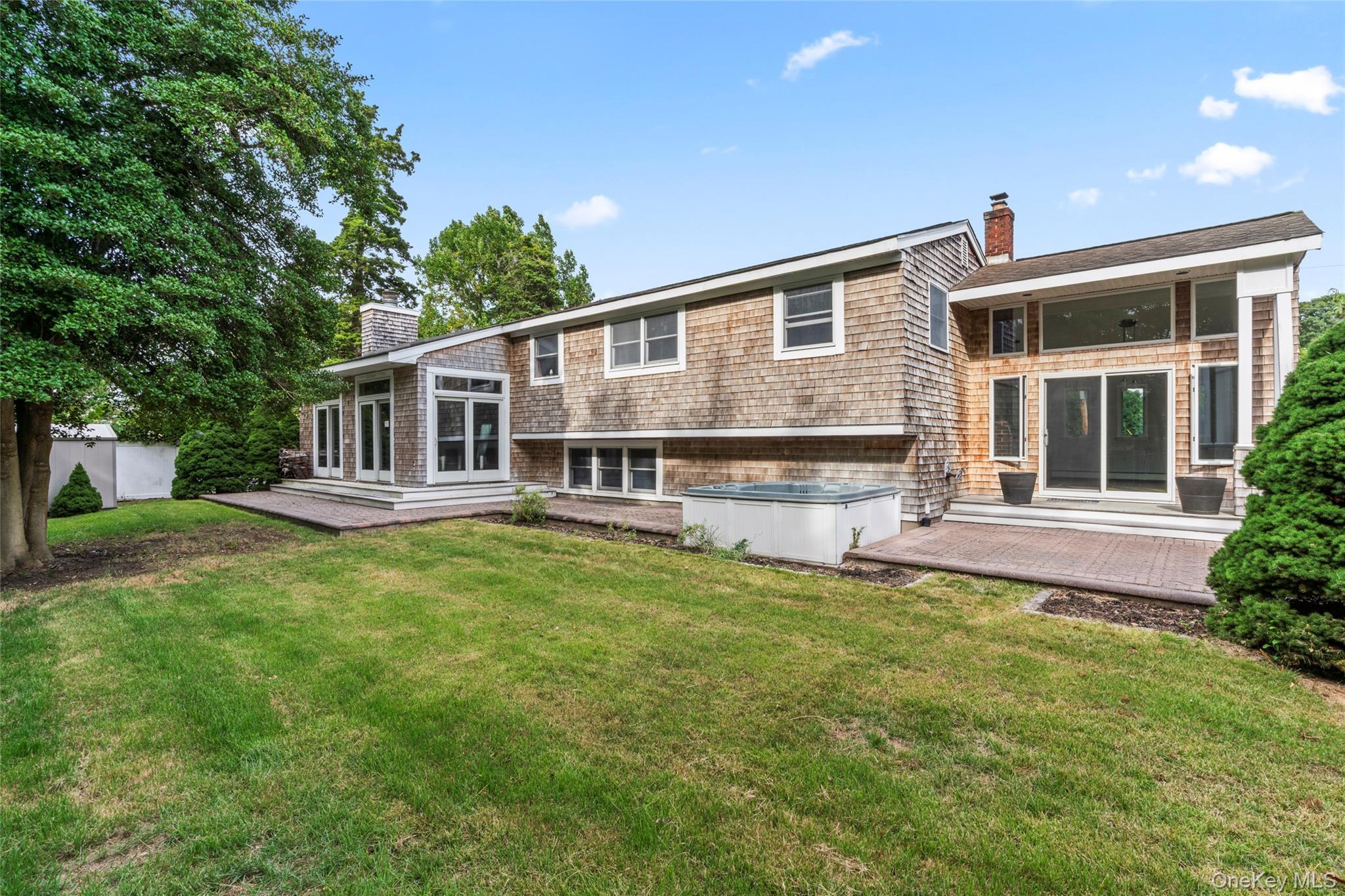 Single Family Durkee Suffolk County, NY 11772, MLS-893854-36