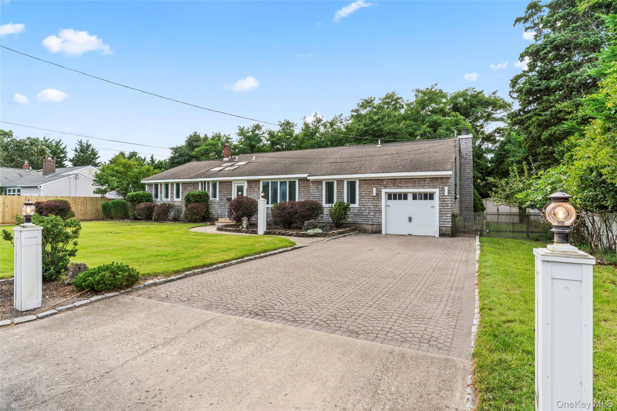 Single Family Durkee Suffolk County, NY 11772, MLS-893854-39