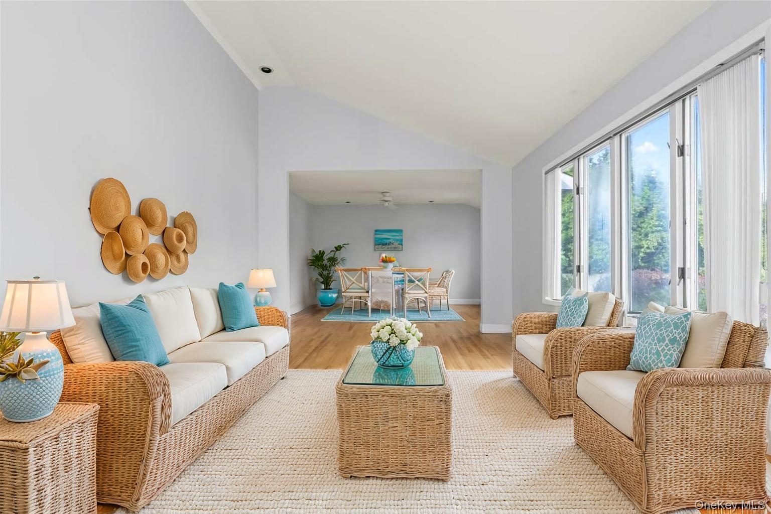 Single Family Durkee Suffolk County, NY 11772, MLS-893854-8