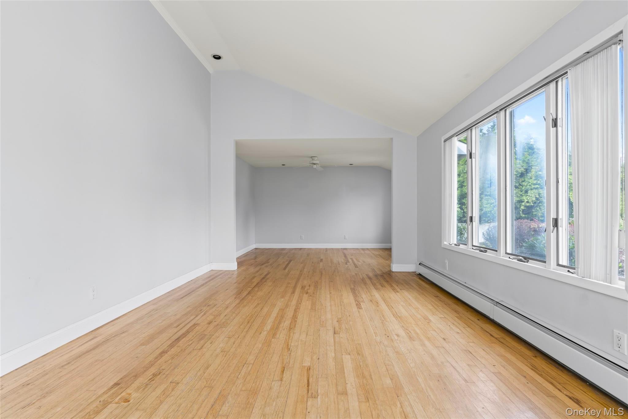 Single Family Durkee Suffolk County, NY 11772, MLS-893854-9