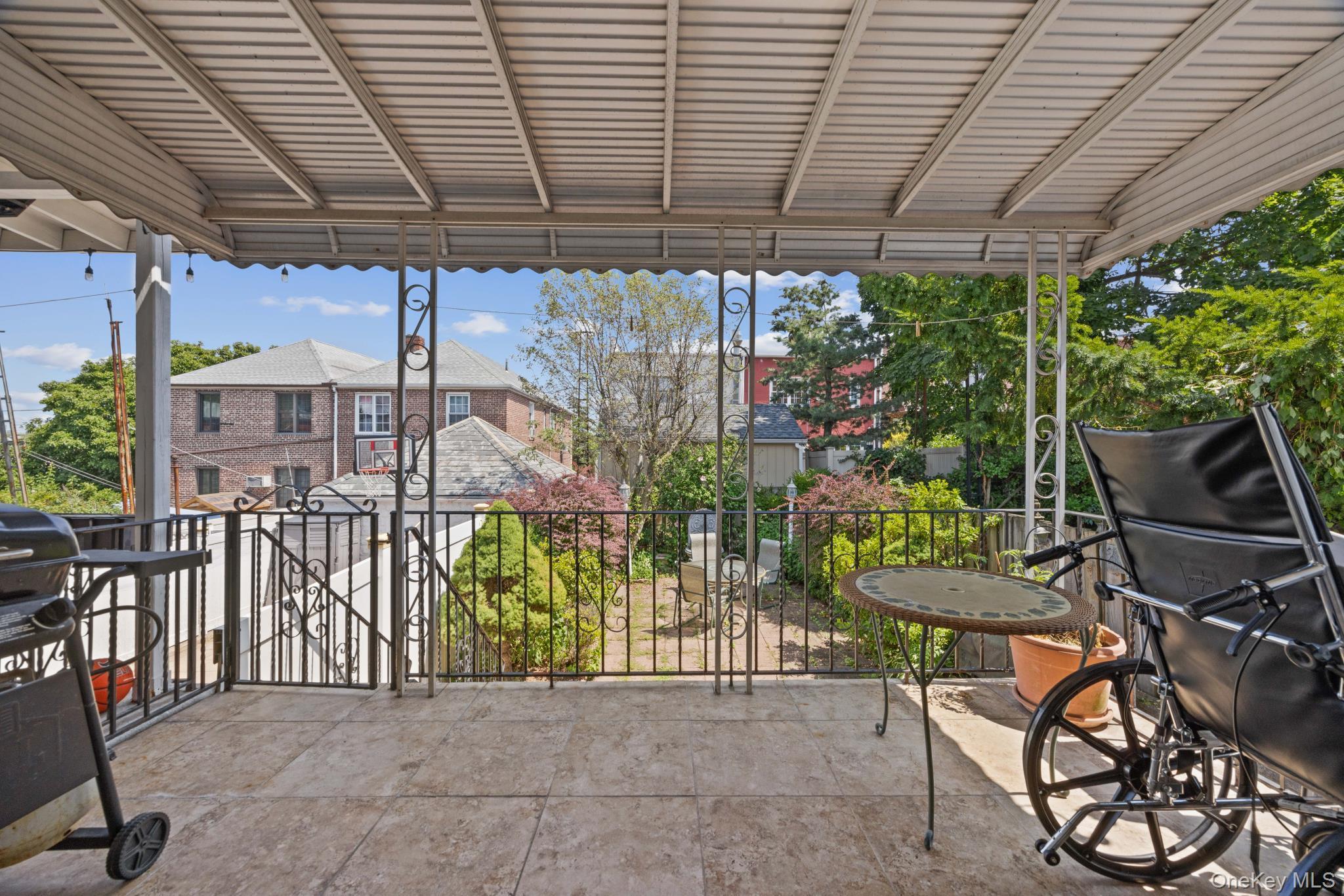 Single Family 69th  Queens, NY 11377, MLS-893858-17