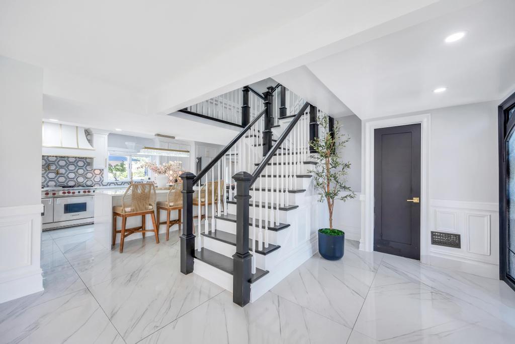 Single Family Pine Hill Suffolk County, NY 11746, MLS-893874-11